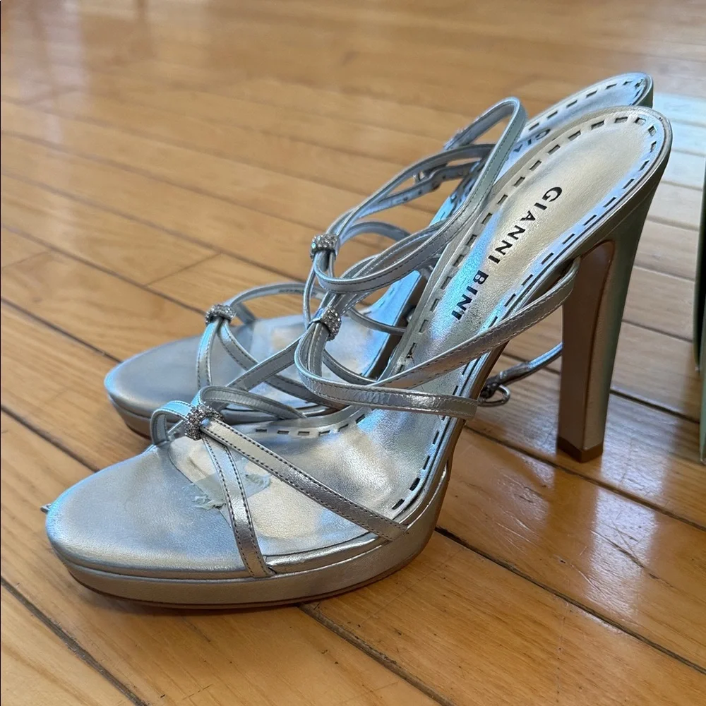 Gianni Bini Glamour Metallic Silver Strappy Heels - Picture 6 of 7